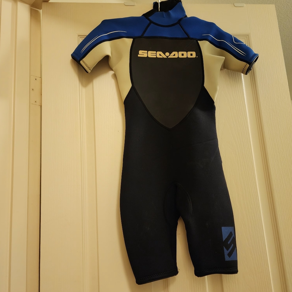 Wetsuit